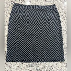 Alex pull on skirt size XL